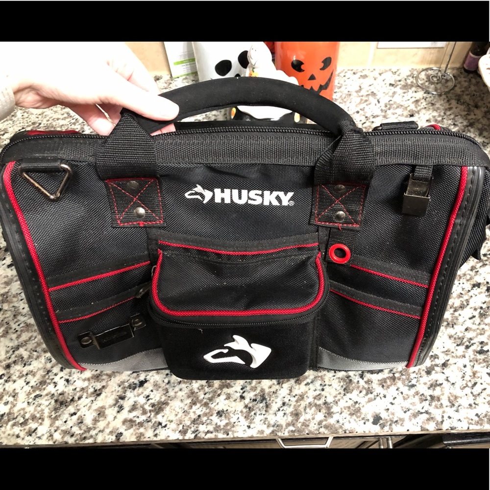 Husky 18 Inch Large Mouth Tool Bag with Removable Tool Wall